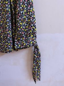 M15- Black Floral Print Top Stylish