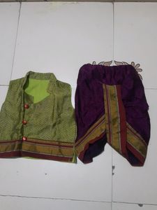 Sleevless Top With Dhotar