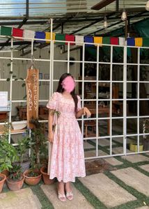 Decent Floral Smocked Puff sleeve Dress