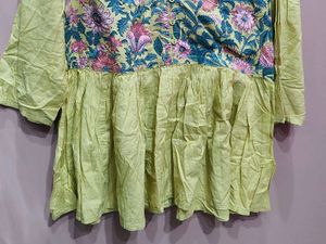 V-Neck Floral Print Kurta