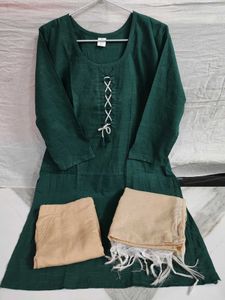 Green Kurta Set with Tassel Detail