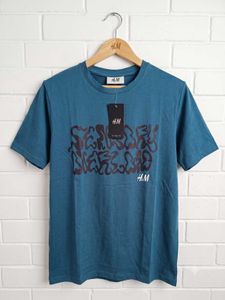 💯OG H&M Brand New tshirt with Tag 🏷