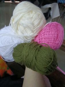 set of acrylic yarn , good condition