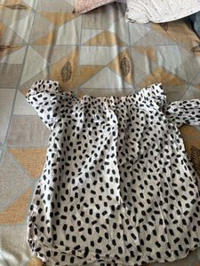 Off-Shoulder Dalmatian Print Top