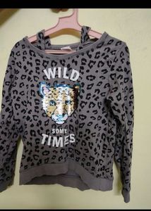 Cute Leopard Print Top with Sequins
