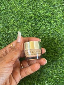 Estee Lauder Revitalizing Supreme Cream