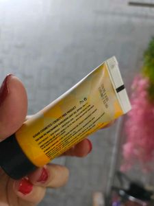 Sugar Tan Ban 4% Niacinamide Sunscreen