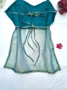 Y2k chatpati Backless halter top 👄