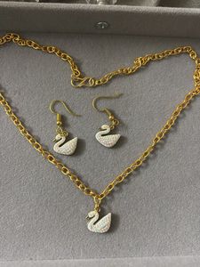 Charming Swan Necklace &amp; Earring Set