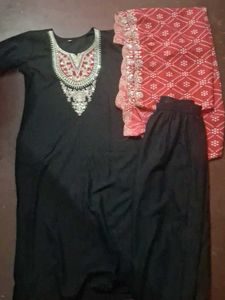 Elegant Black Kurta Set with Red Dupatta