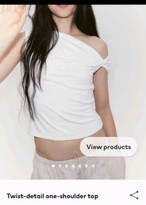 Women Twist Detailed One Shoulder Top