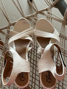 CRAFT Women's &amp; Girls' Fashion Sandal