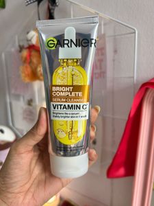 Garnier Vitamin C Serum Cleanser 2 pack