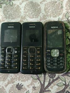 Lot of 3 Nokia