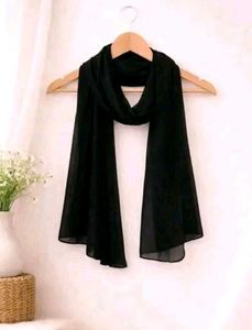 Elegant Black Georgette hijab 🧕🏻 (Never Used )