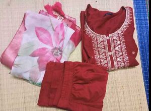Elegant Red Embroidered Kurta