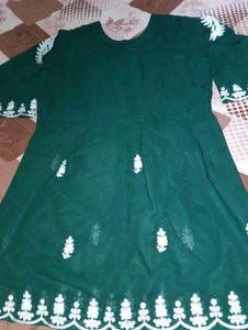 Elegant Green Embroidered Kurta