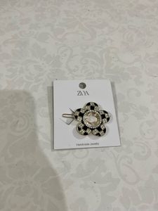 Aesthetic Cute Flower Smiley Hair Clip