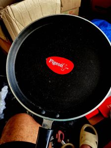 Peigon With Handle Red Twa Unused