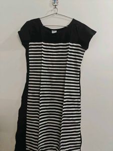 Black &amp; White Striped Kurti