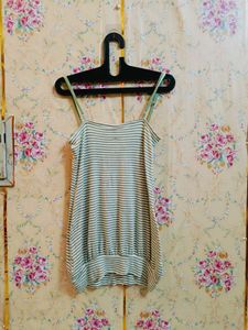 🇳🇿💫🎀Striped Chain Embellished cami Top