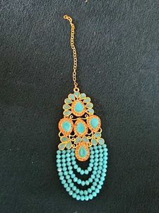 Stunning Turquoise Maang Tikka &amp; Earring Set