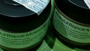 L'Oreal Absolut Repair Molecular Mask pack of 3