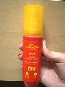 Aqualogica Detan Sunscreen Spray SPF 50+