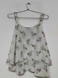 White Print Sleeveless Layered Top
