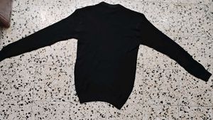 Classic Black Knit T shirt