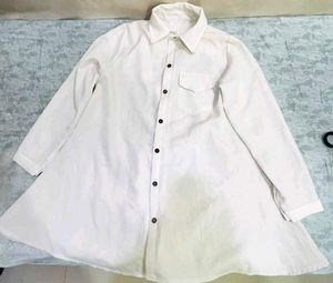 Classic White Button-Up Tunic Top
