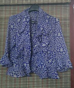 Blue Floral Ruffle Top_Korean top