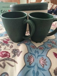 Set of 2 Green Mugs with Box