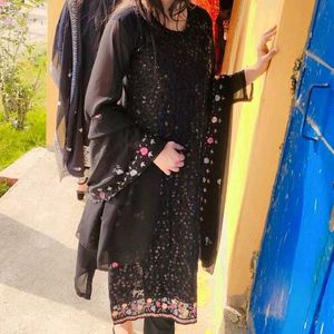 Kurti Trousers Pakastani Suit