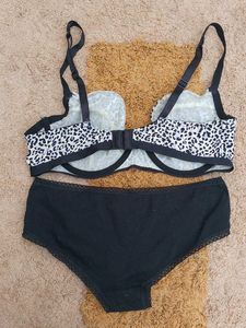 Leopard Print Bra .