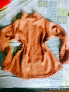 Peach Ribbed Mock Neck Top Never Used....