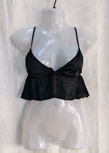 12810. Black cami crop top