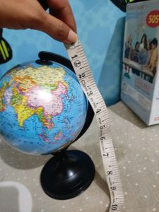 Globe In Hindi