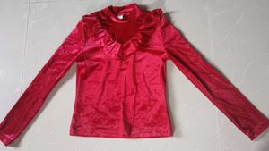 🇰🇷Chic Velvet Top