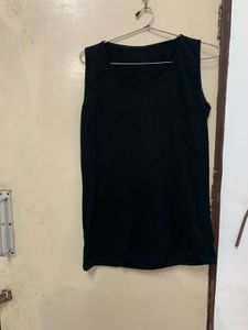 Basic Black Sleeveless Tank Top