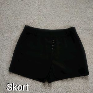 Classic Black Skort