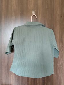 Ribbed Collared Button-Up Top