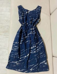 Chic Navy & White Print Dress