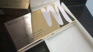 MyGlamm Total Makeover FF Cream || 5 In 1 Primer - Concealer - Foundation - Compact - With SPF 30 & Skin Tone Correcter Palatte