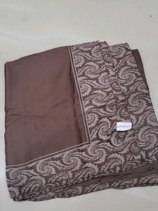 Elegant Brown scaff