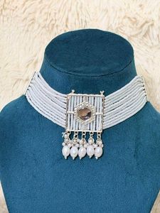 🦪Elegant White Beaded Choker Set🦪