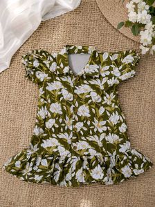 Chic Floral Print Mini Dress
