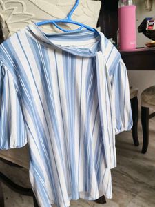 never used Blue Striped Tie Neck stretchable Top