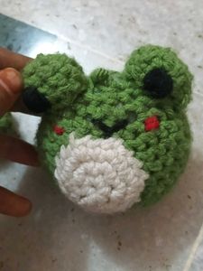 Cute Crochet Frog Keychain