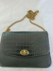 Black Casual Sling Bag (Women's)